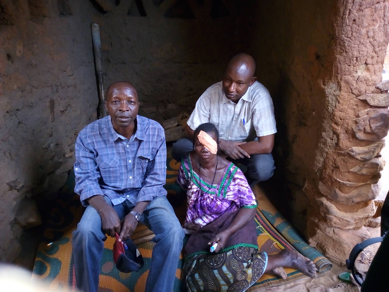 Sadi Moussa with a surgery patient.