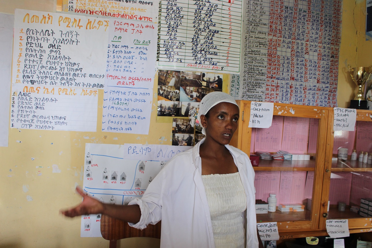 A health worker in Ethiopia describes organizational tools used for maternal and newborn health service outreach as part of the Health Extension Program.